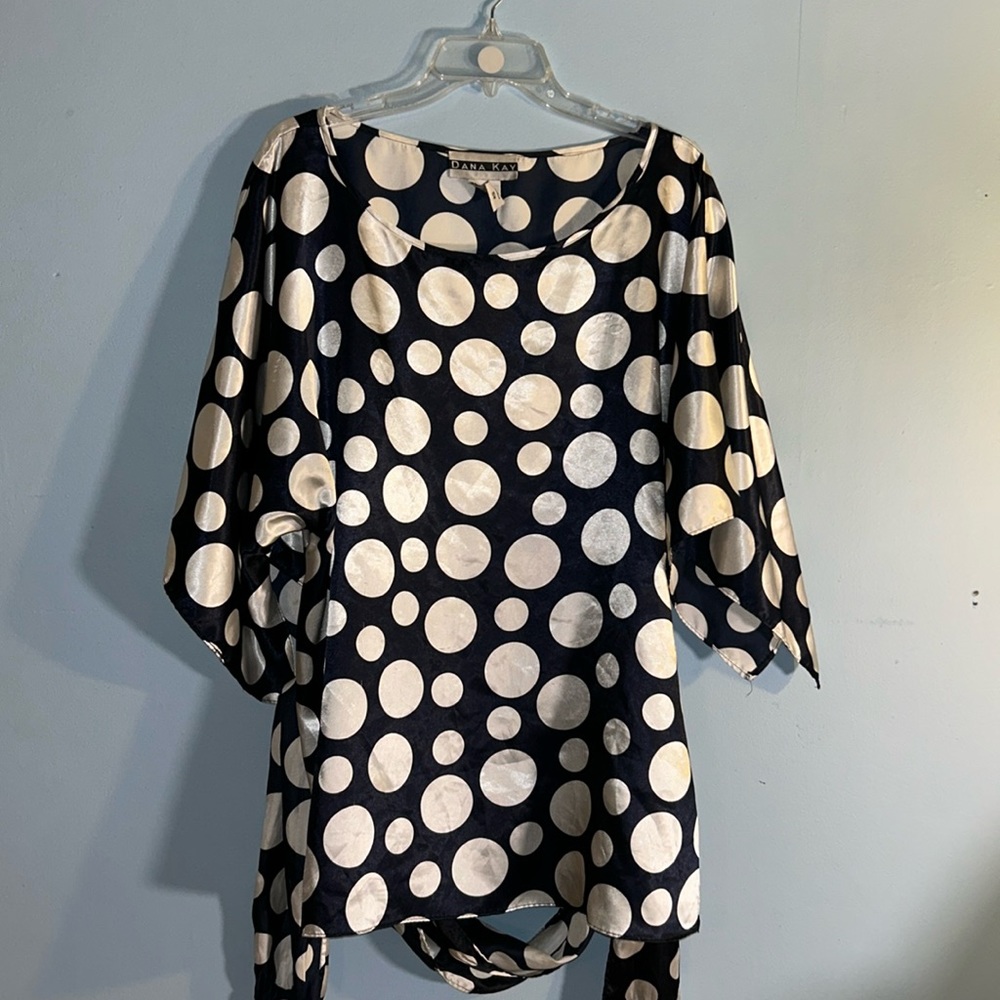 Dana Kay blue white polka dot top with belt size 16w